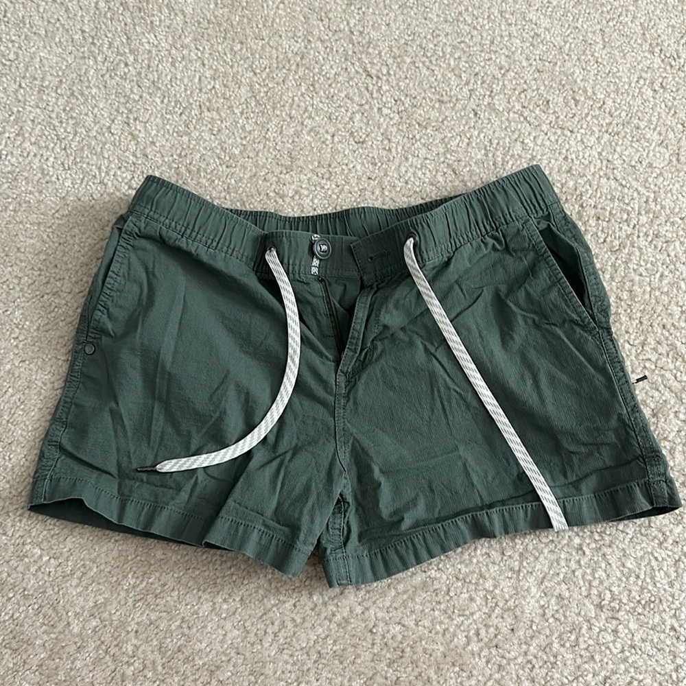 Vuori Green Women's Shorts